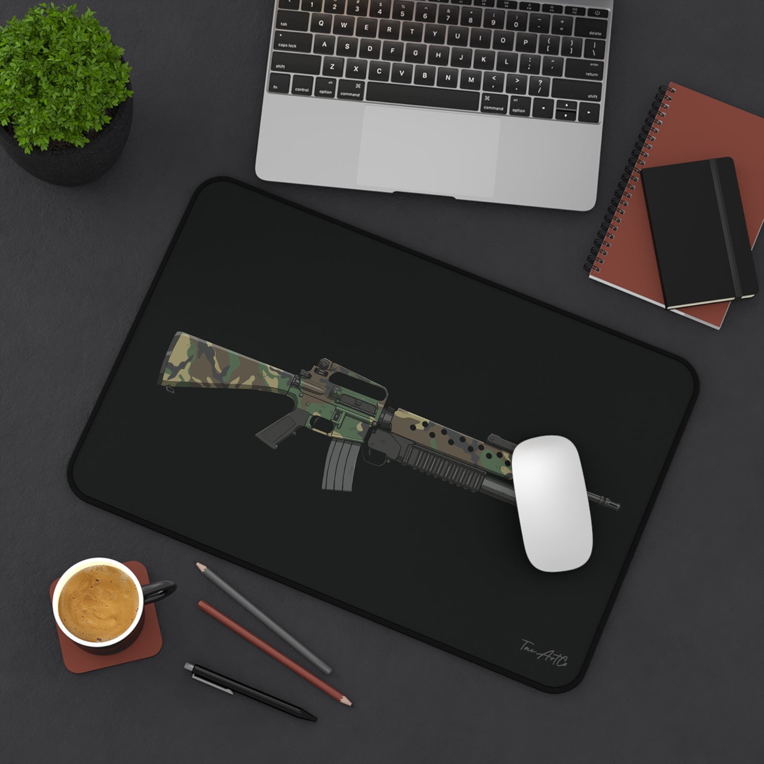 M16A2 M203 - Desk Mat