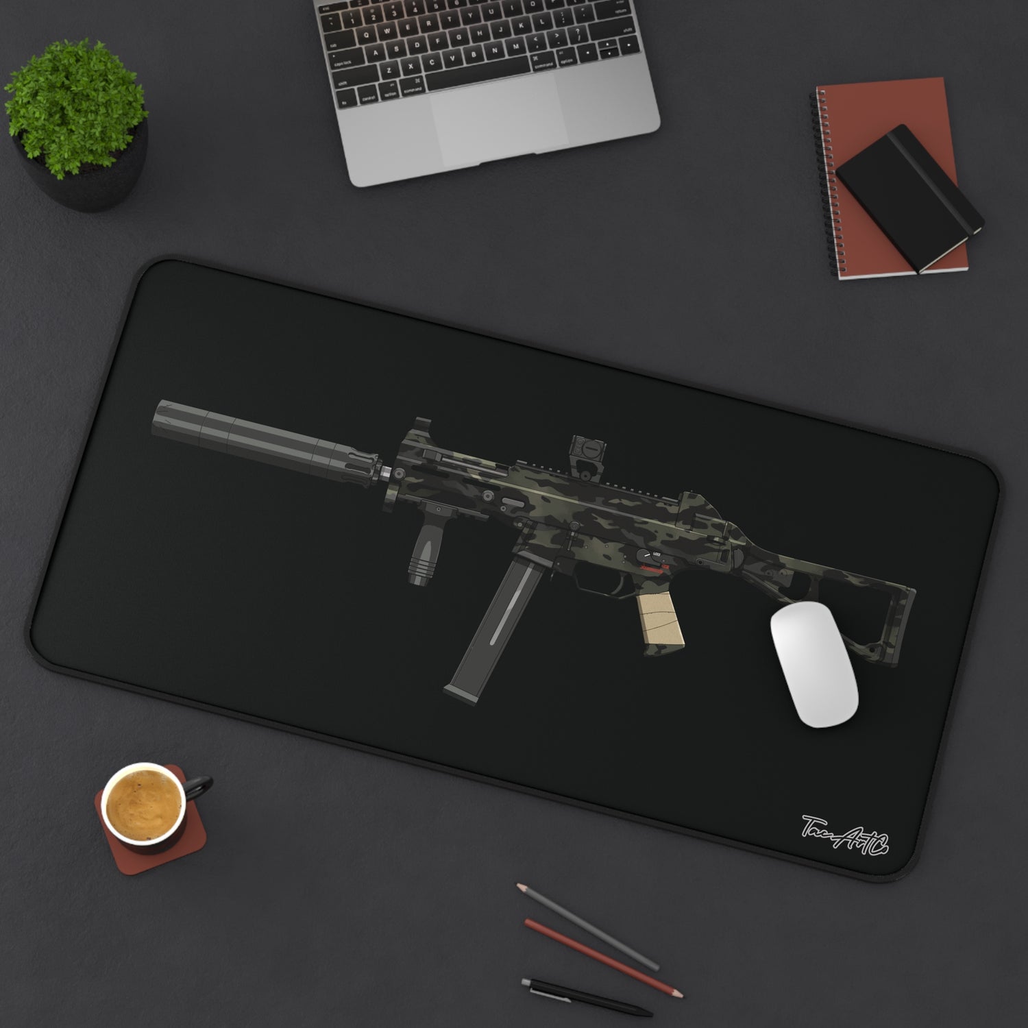 UMP45 - Desk Mat