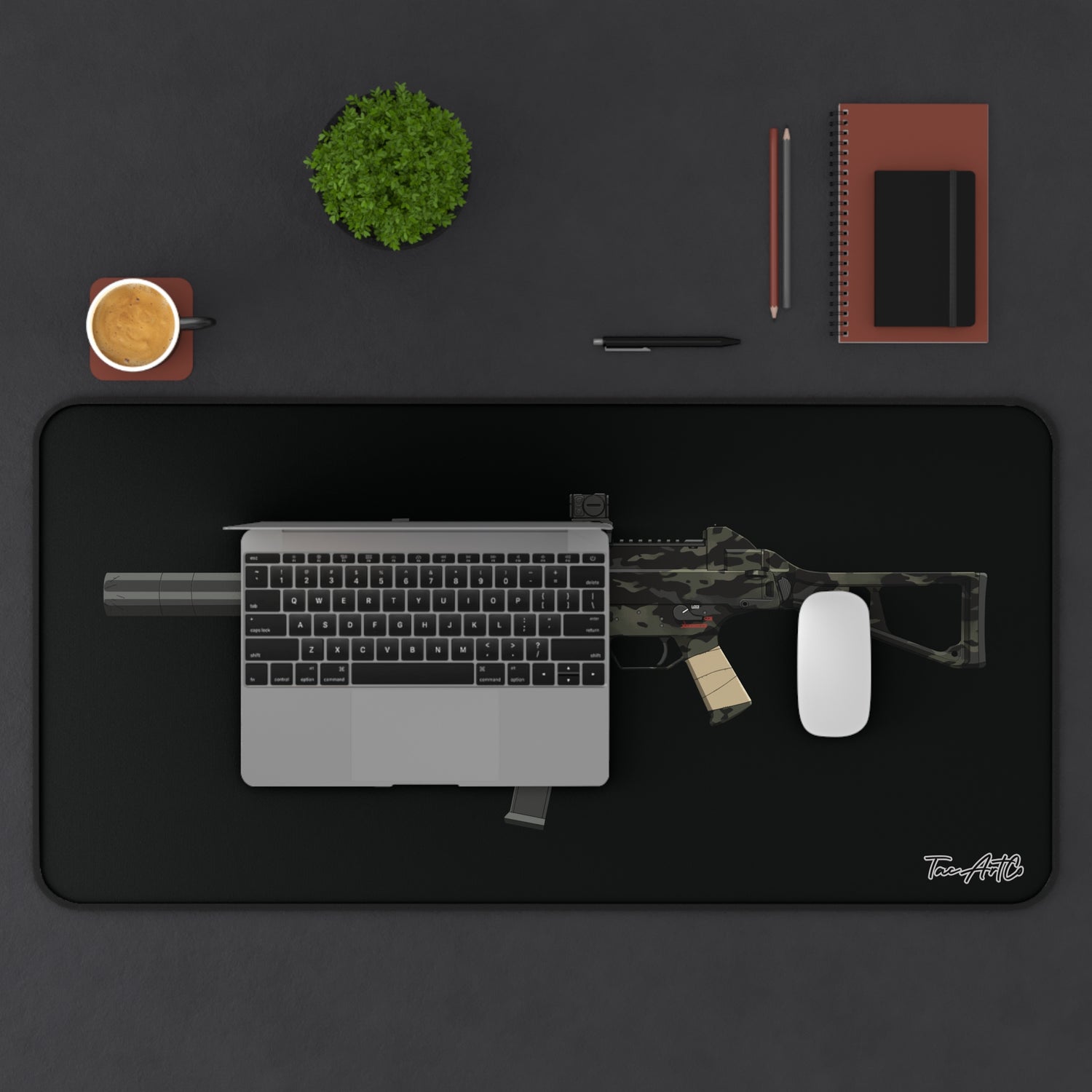 UMP45 - Desk Mat
