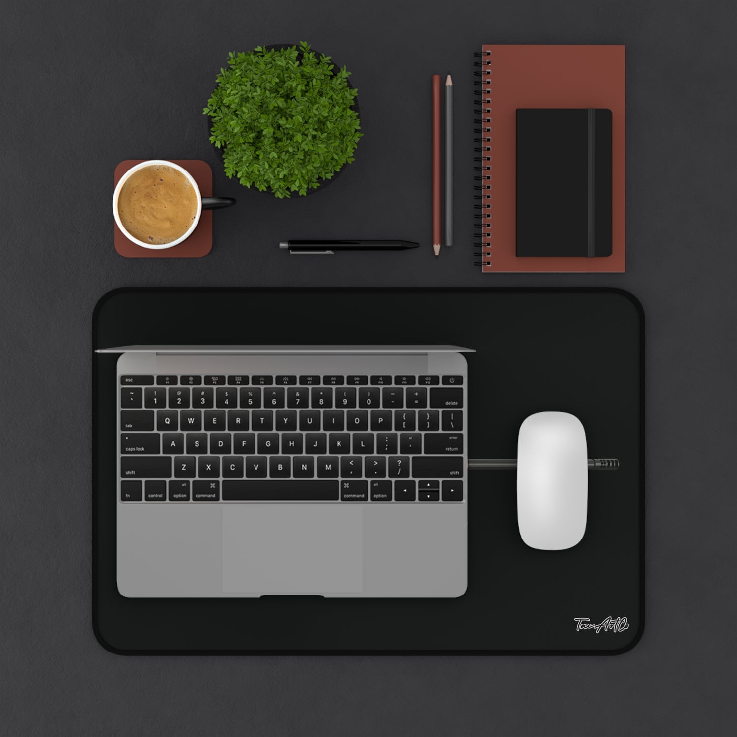 M200 Intervention Red Digital Camo - Desk Mat